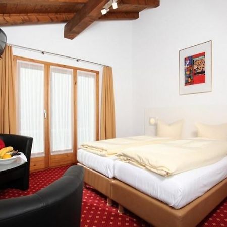 Hotel Central Obersaxen Bagian luar foto
